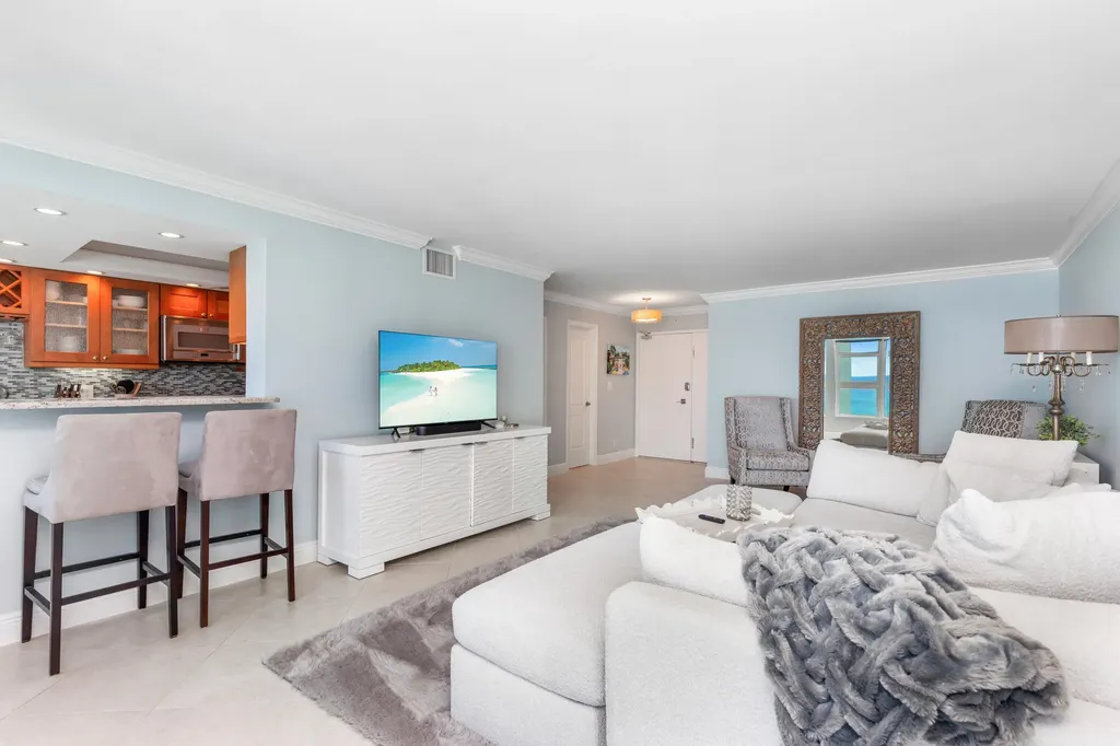 1620 S Ocean Boulevard Lauderdale By The Sea FL 33062