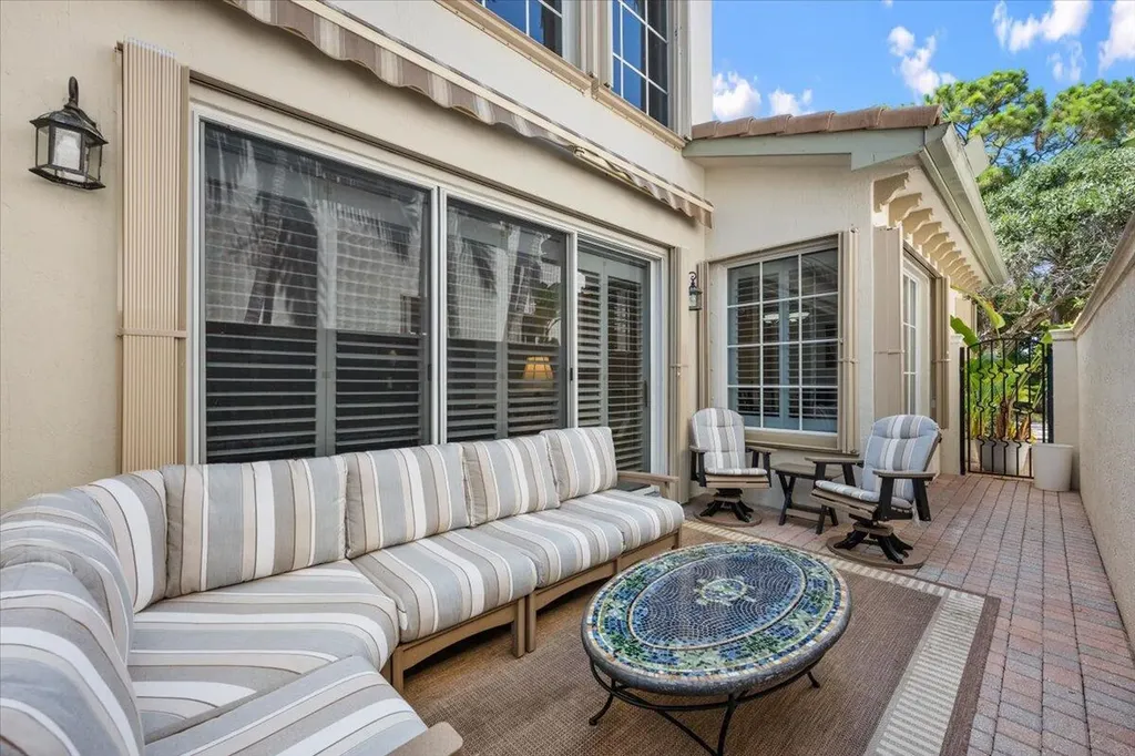 50 Stoney Drive Palm Beach Gardens FL 33410
