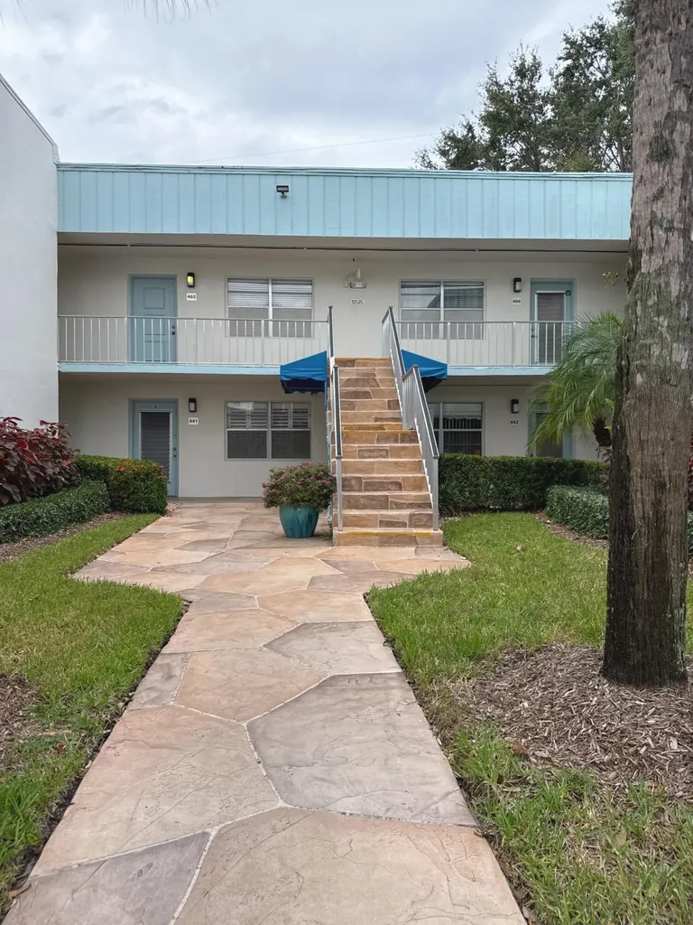 462 Normandy J Delray Beach FL 33484