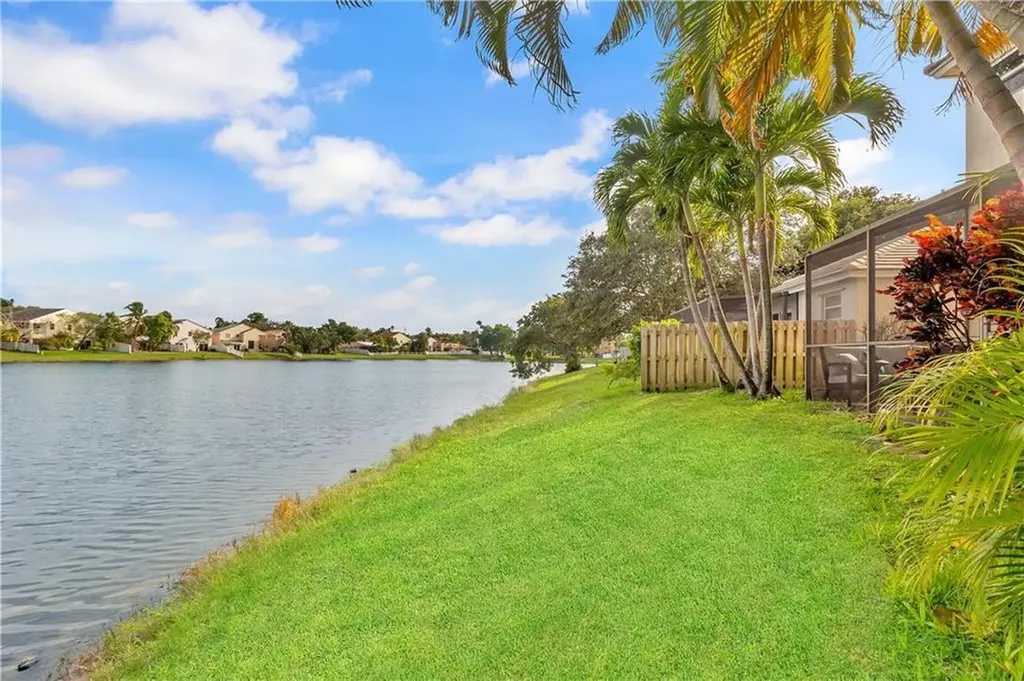 9812 NW 9th Court Plantation FL 33324