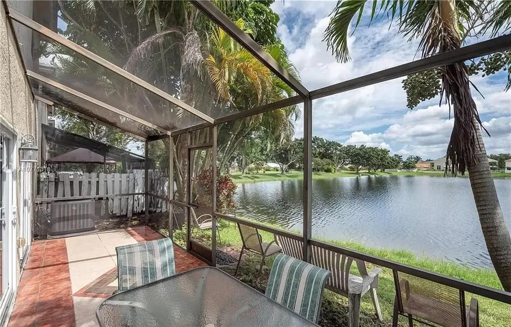9812 NW 9th Court Plantation FL 33324