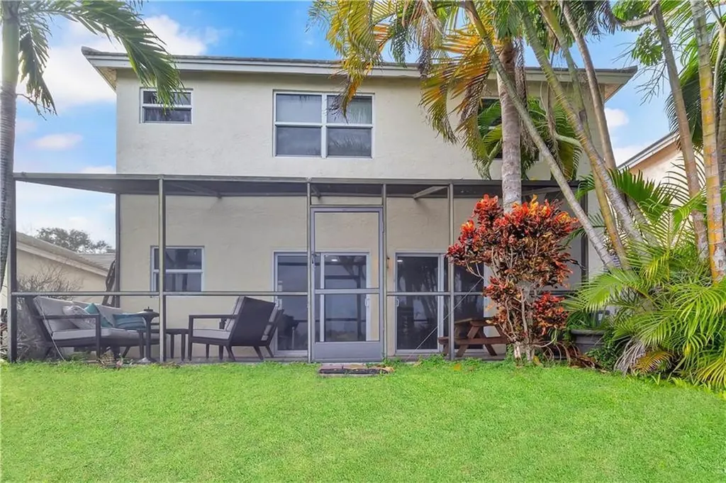 9812 NW 9th Court Plantation FL 33324