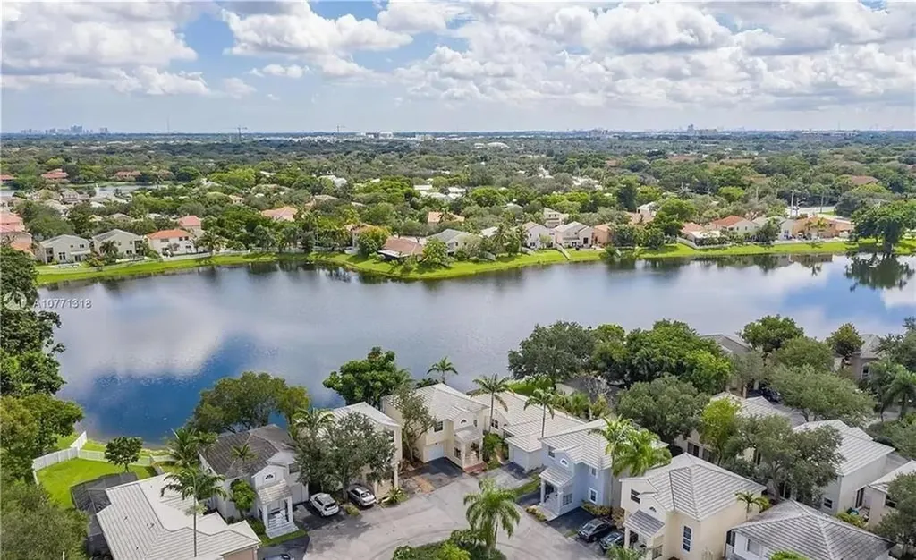 9812 NW 9th Court Plantation FL 33324