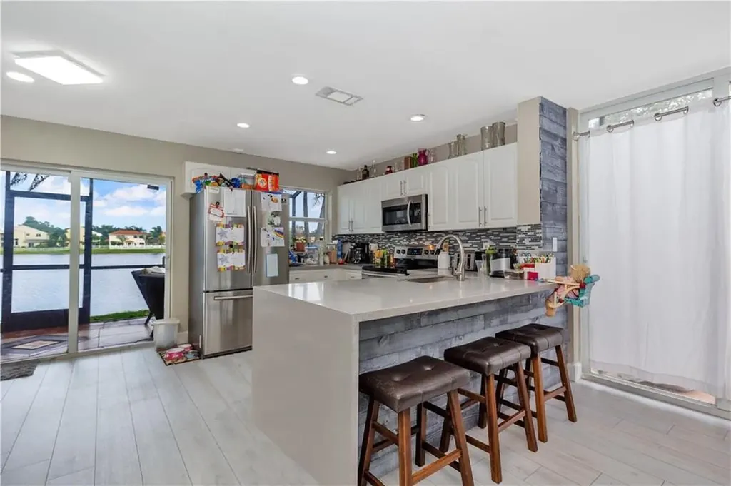 9812 NW 9th Court Plantation FL 33324
