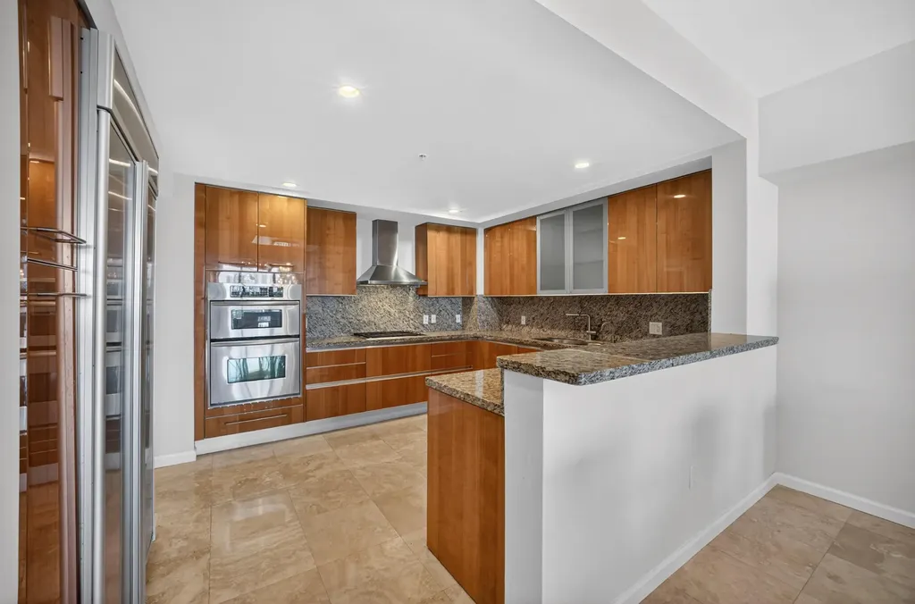 45 Hendricks Isle Fort Lauderdale FL 33301