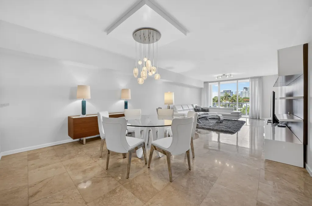 45 Hendricks Isle Fort Lauderdale FL 33301