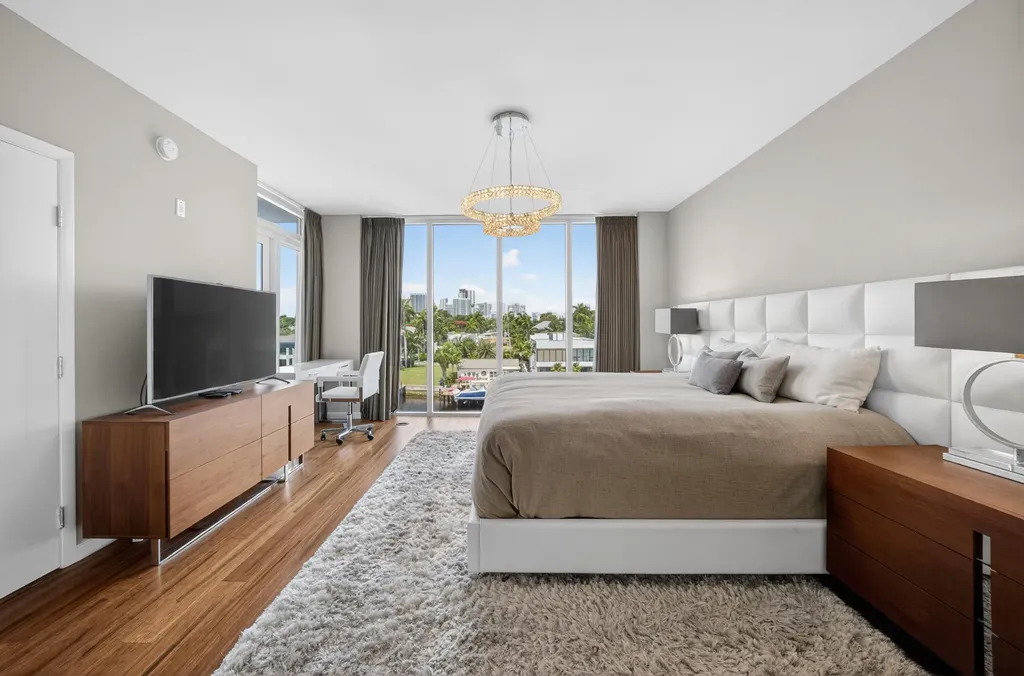 45 Hendricks Isle Fort Lauderdale FL 33301