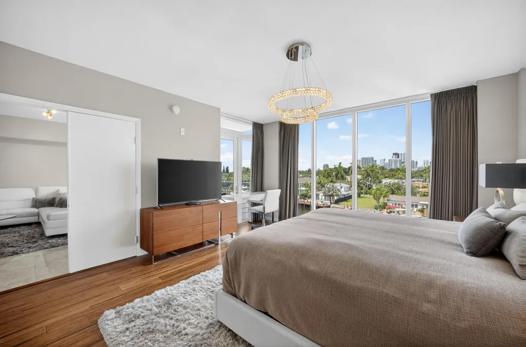 45 Hendricks Isle Fort Lauderdale FL 33301