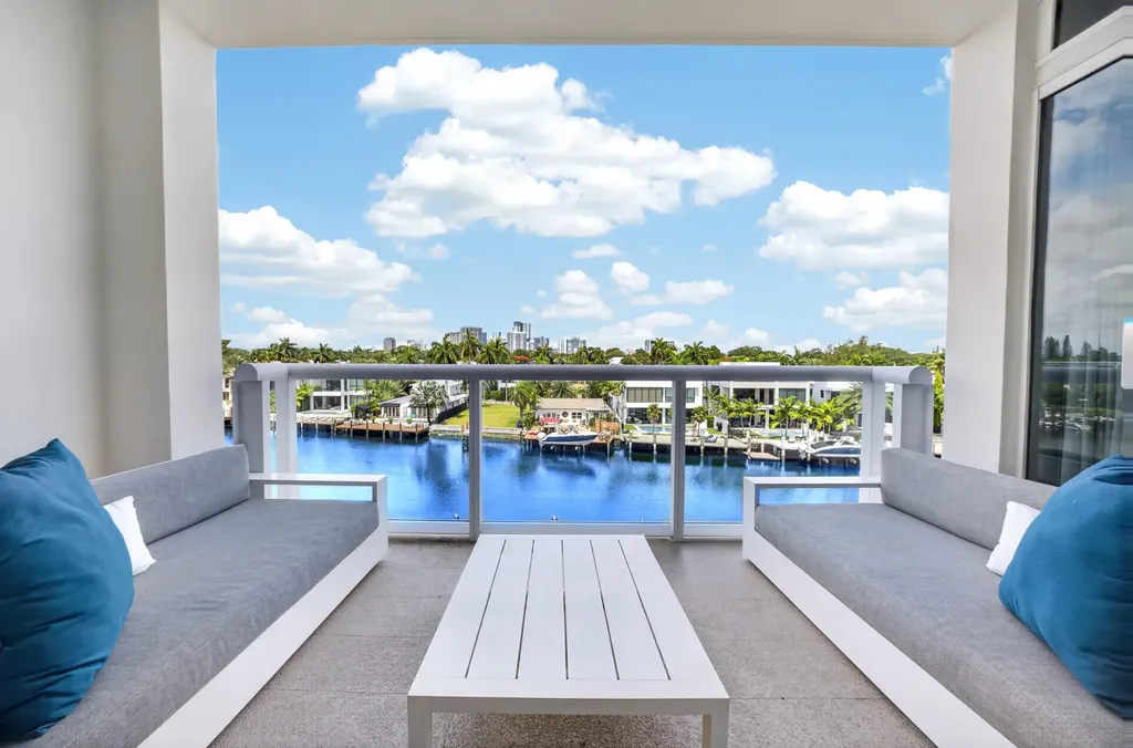 45 Hendricks Isle Fort Lauderdale FL 33301