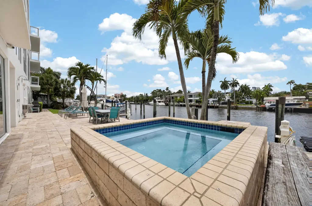 45 Hendricks Isle Fort Lauderdale FL 33301