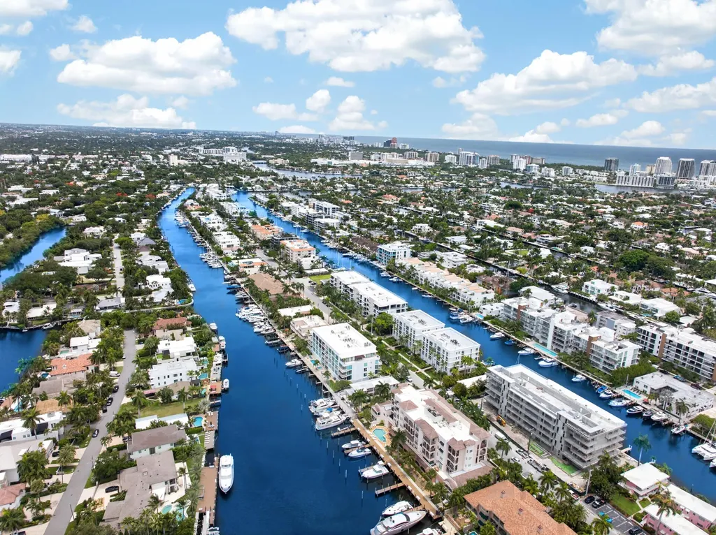 45 Hendricks Isle Fort Lauderdale FL 33301