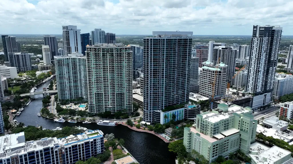 45 Hendricks Isle Fort Lauderdale FL 33301