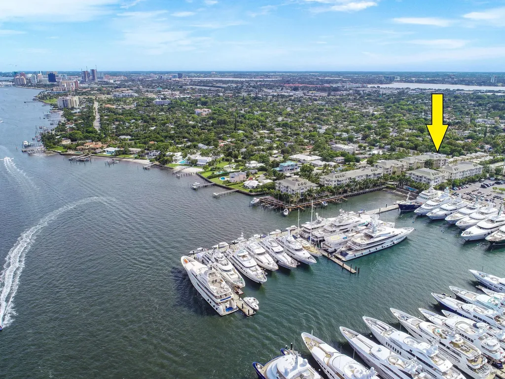 3940 N Flagler Drive West Palm Beach FL 33407
