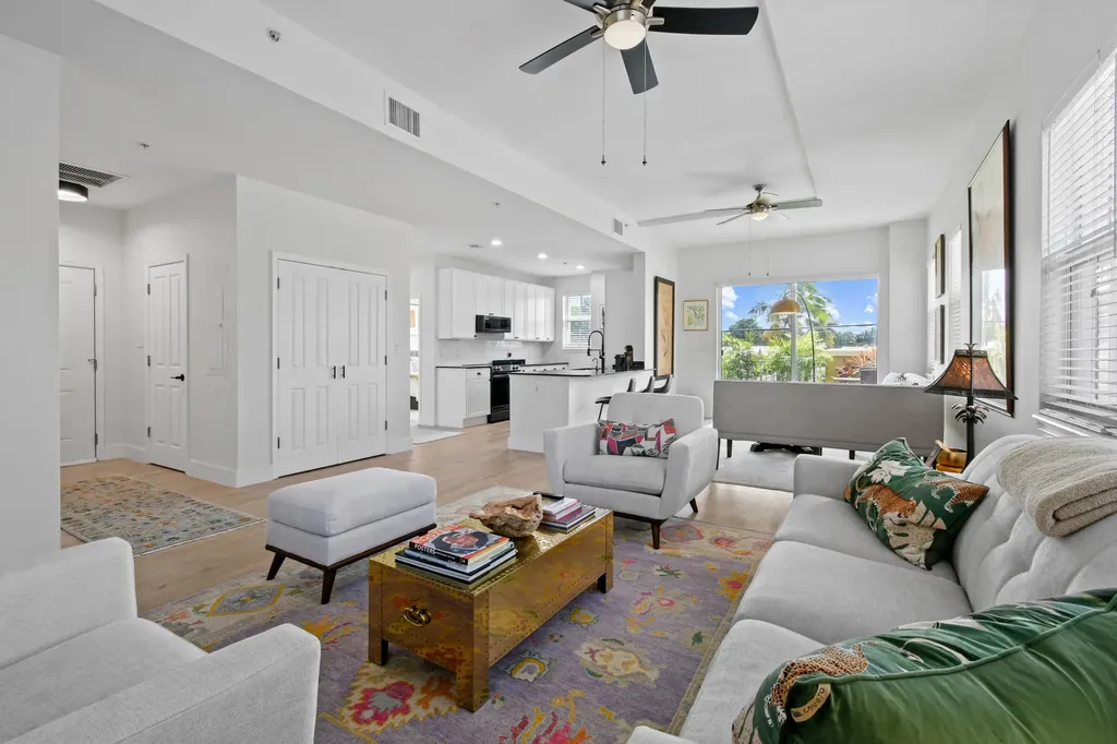 3940 N Flagler Drive West Palm Beach FL 33407
