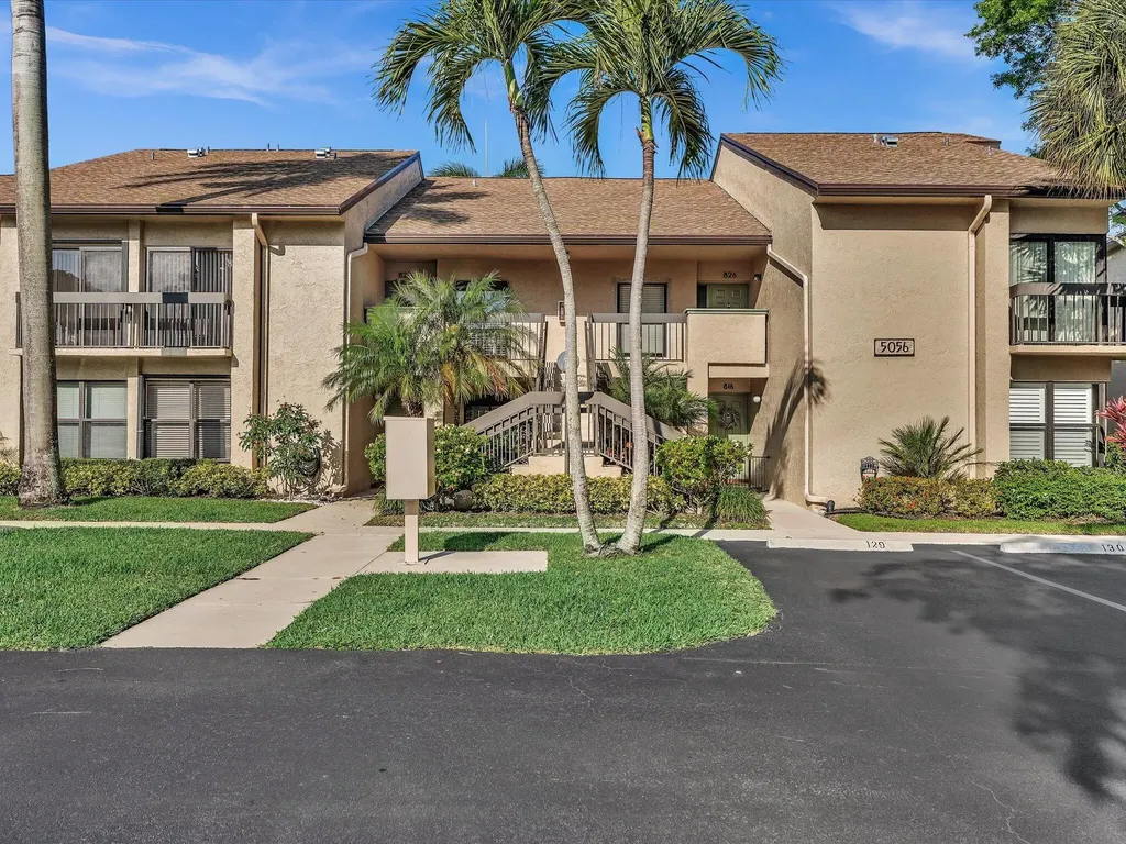 5056 Oakhill Lane Delray Beach FL 33484