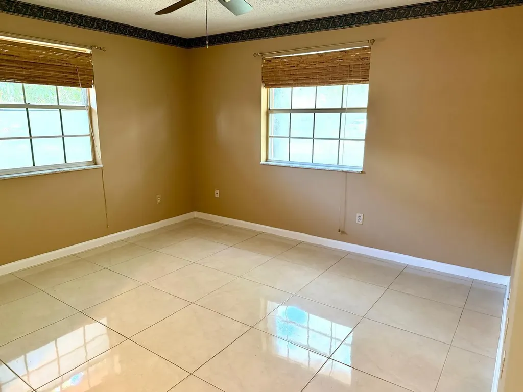 1235 Rowayton Circle Wellington FL 33414