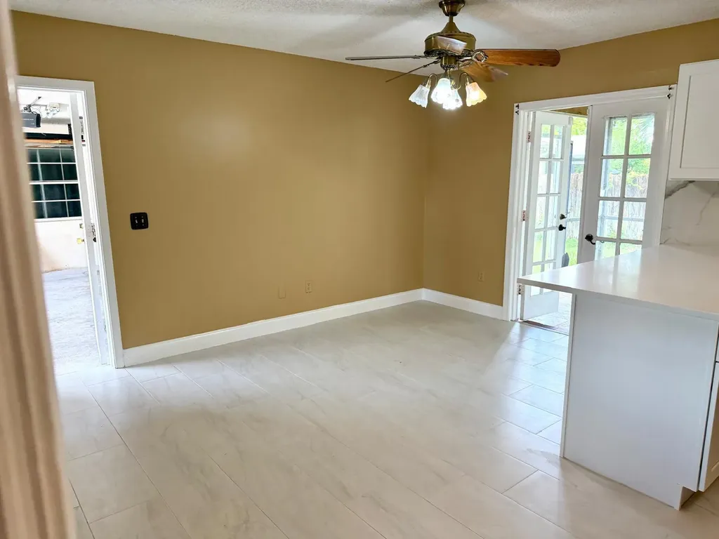 1235 Rowayton Circle Wellington FL 33414