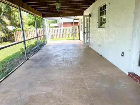 1235 Rowayton Circle Wellington FL 33414