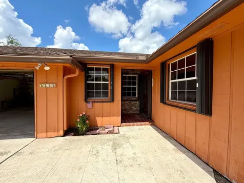 1235 Rowayton Circle Wellington FL 33414