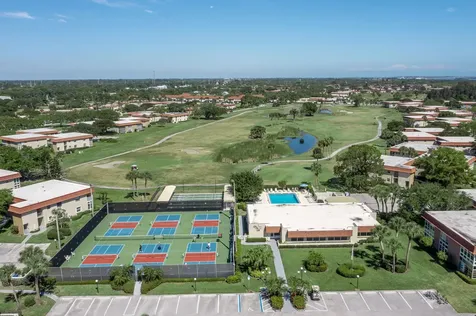 53 Woodland Drive Vero Beach FL 32962