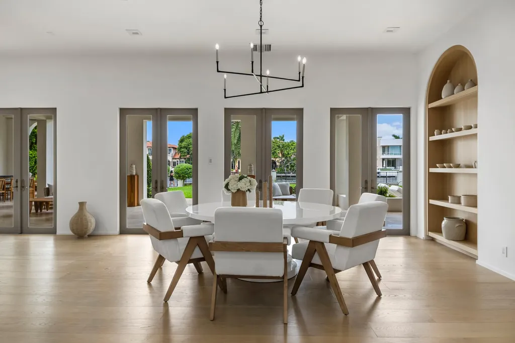 1207 Spanish River Road Boca Raton FL 33432