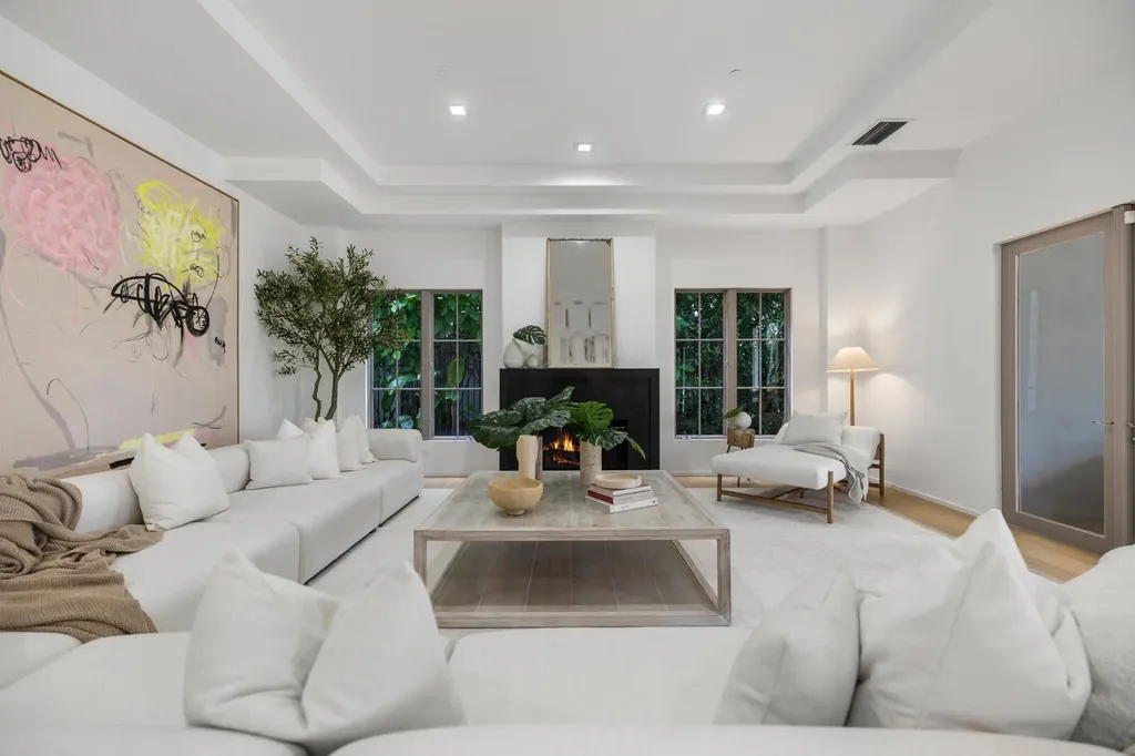 1207 Spanish River Road Boca Raton FL 33432