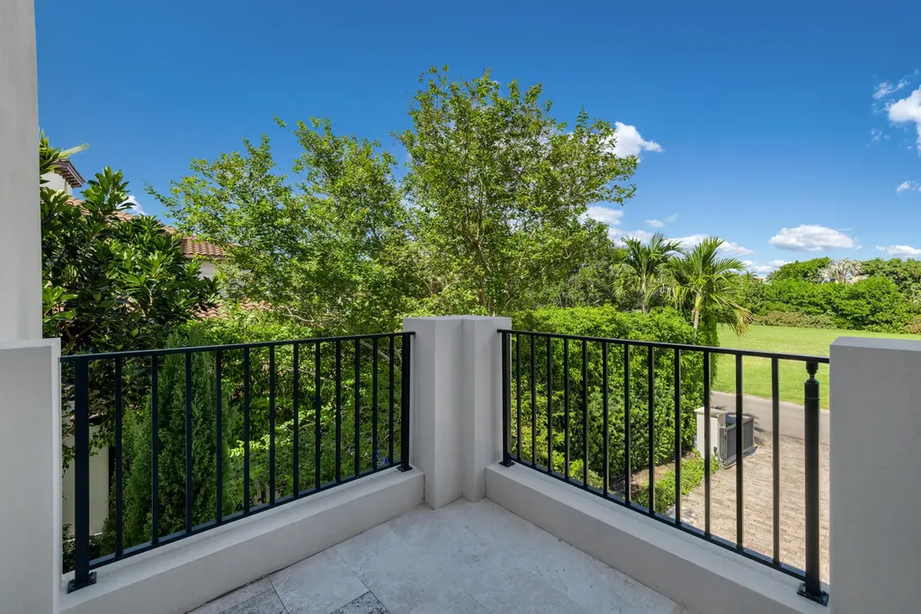 1207 Spanish River Road Boca Raton FL 33432