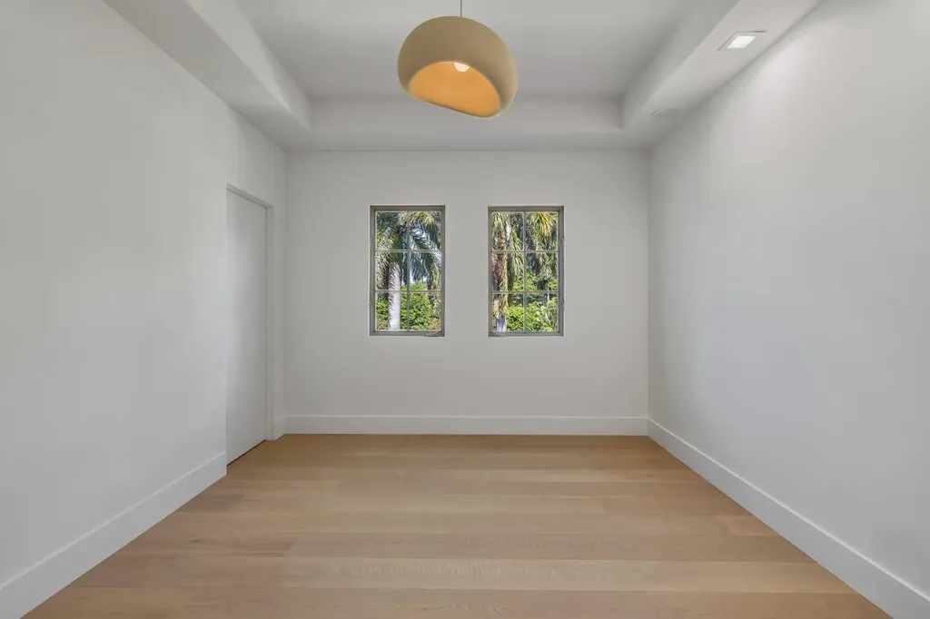 1207 Spanish River Road Boca Raton FL 33432