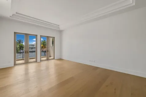 1207 Spanish River Road Boca Raton FL 33432