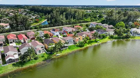 7823 Springfield Lake Drive Lake Worth FL 33467