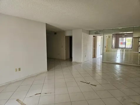 6065 Pointe Regal Circle Delray Beach FL 33484