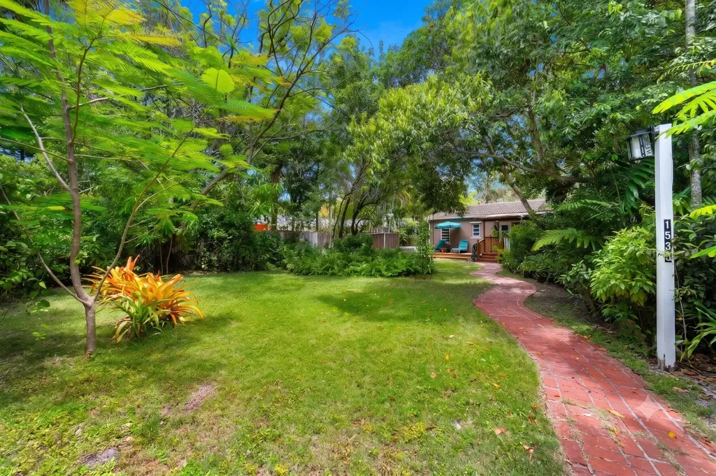 1535 Dewey Street Hollywood FL 33020