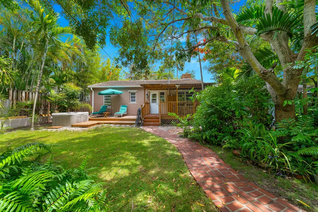 1535 Dewey Street Hollywood FL 33020