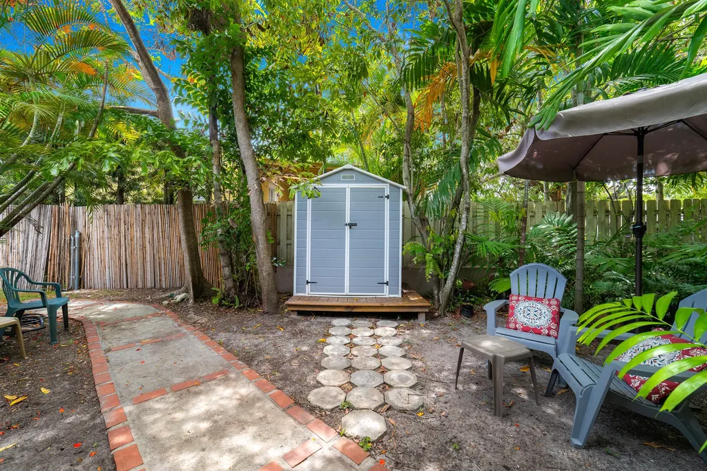 1535 Dewey Street Hollywood FL 33020