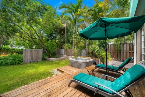 1535 Dewey Street Hollywood FL 33020