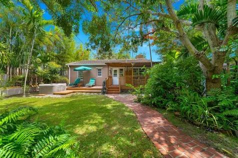 1535 Dewey Street Hollywood FL 33020