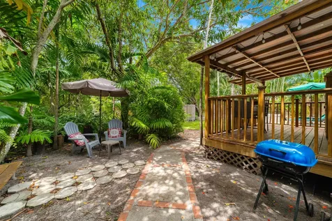 1535 Dewey Street Hollywood FL 33020
