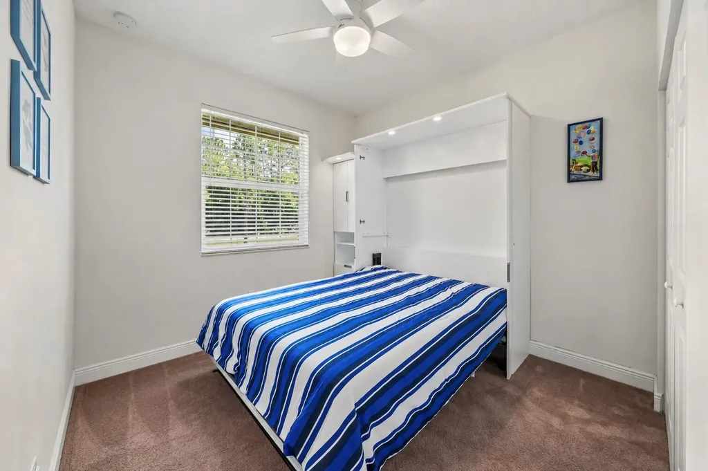 13398 N 57th Place Place N The Acreage FL 33411