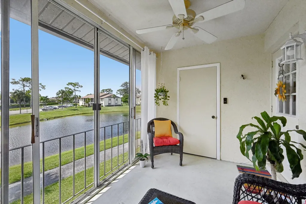 5901 Whispering Pine Way Greenacres FL 33463