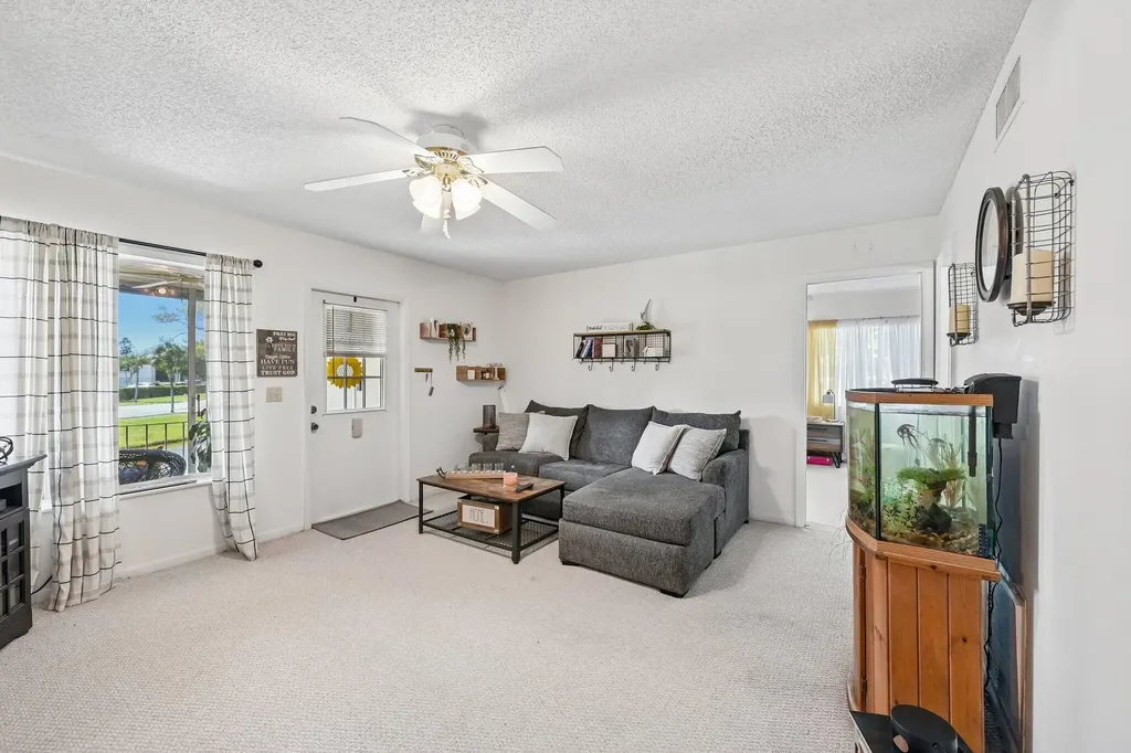 5901 Whispering Pine Way Greenacres FL 33463