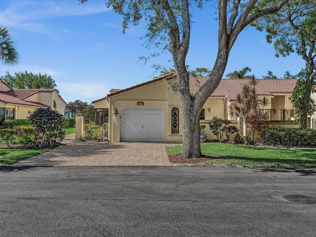 2627 Emerald Way N Deerfield Beach FL 33442