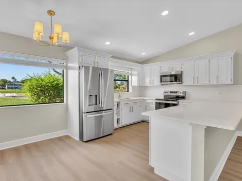 2627 Emerald Way N Deerfield Beach FL 33442
