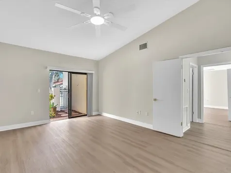 2627 Emerald Way N Deerfield Beach FL 33442
