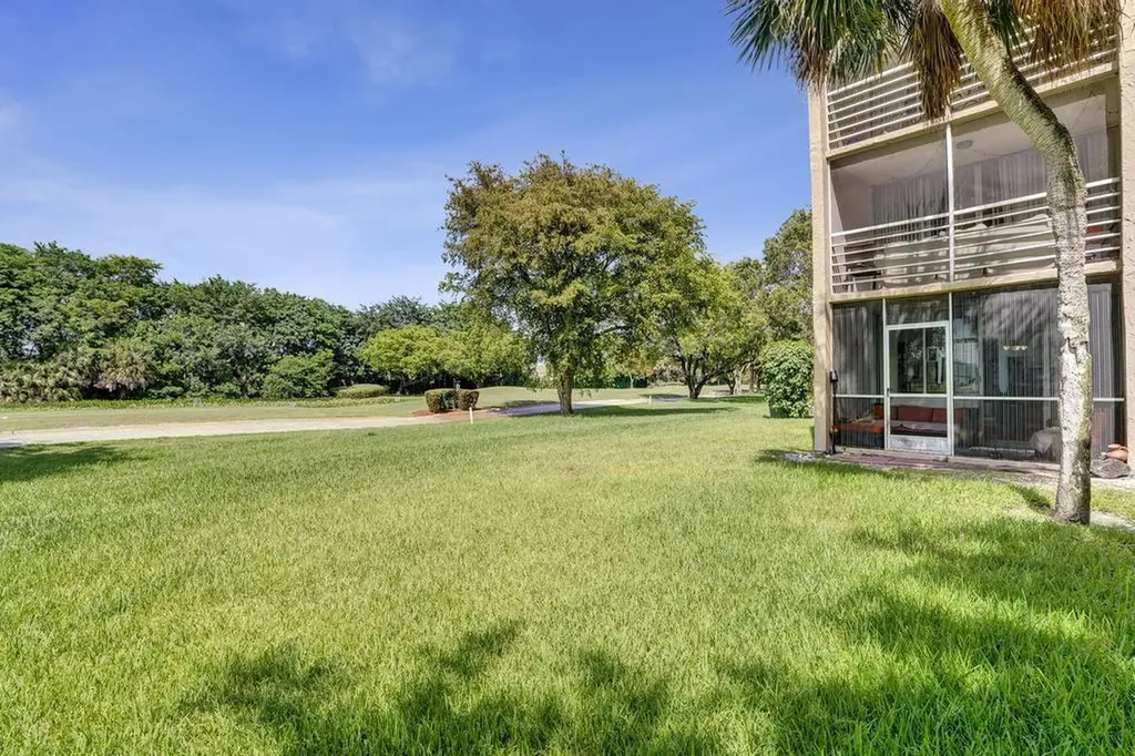 9430 Tangerine Place Davie FL 33324