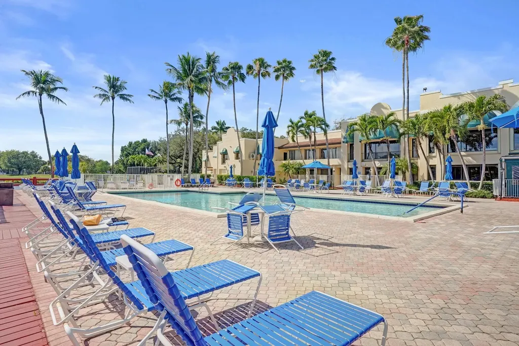 9430 Tangerine Place Davie FL 33324