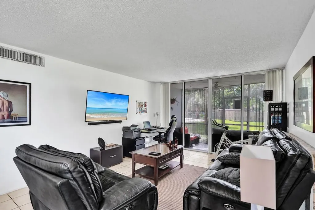 9430 Tangerine Place Davie FL 33324