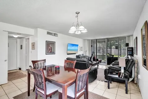 9430 Tangerine Place Davie FL 33324