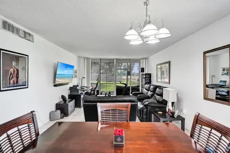 9430 Tangerine Place Davie FL 33324