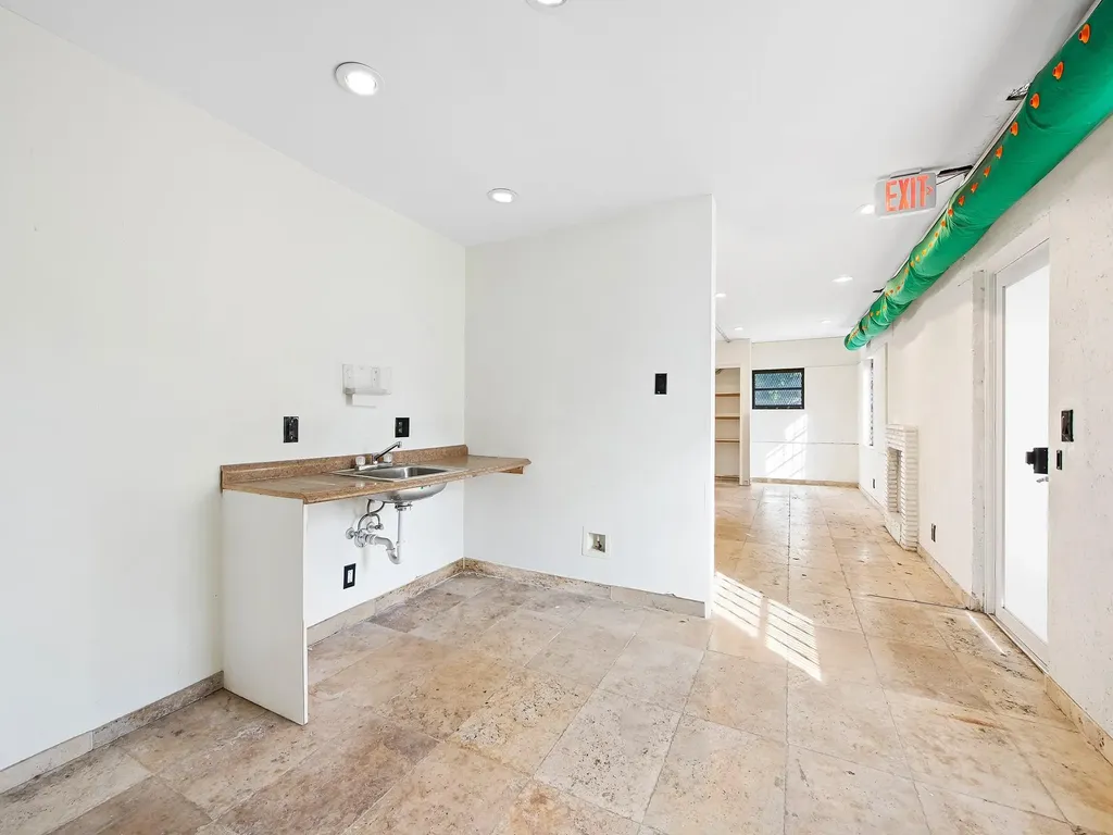 1416 NE 4th Avenue Fort Lauderdale FL 33304