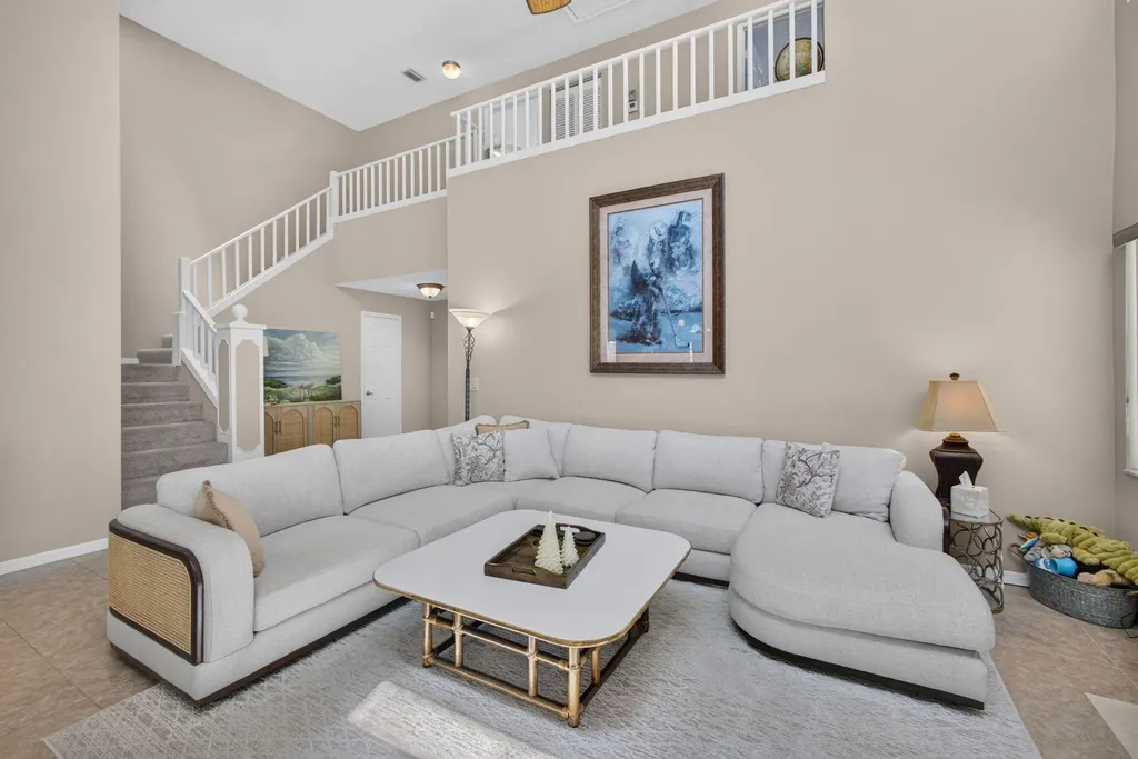 33 Selby Lane Palm Beach Gardens FL 33418